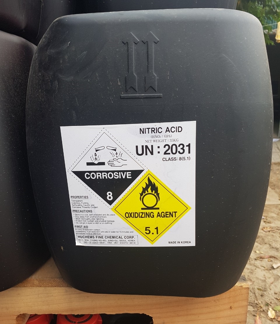 HNO3 - Acid Nitric 68%, Hàn Quốc, 35kg/can, 280kg/phuy.